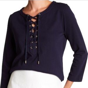 Comfy and cute navy lace up 3/4th length top